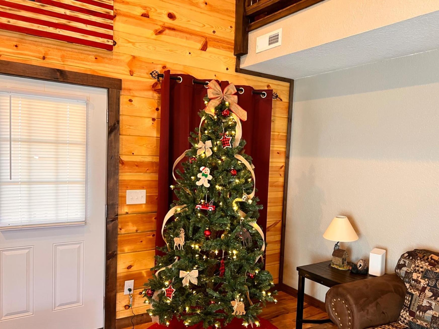 3 Master Bedrooms - Sleeps 10 - Location - Game Room - Hot Tub Pigeon Forge Exterior foto